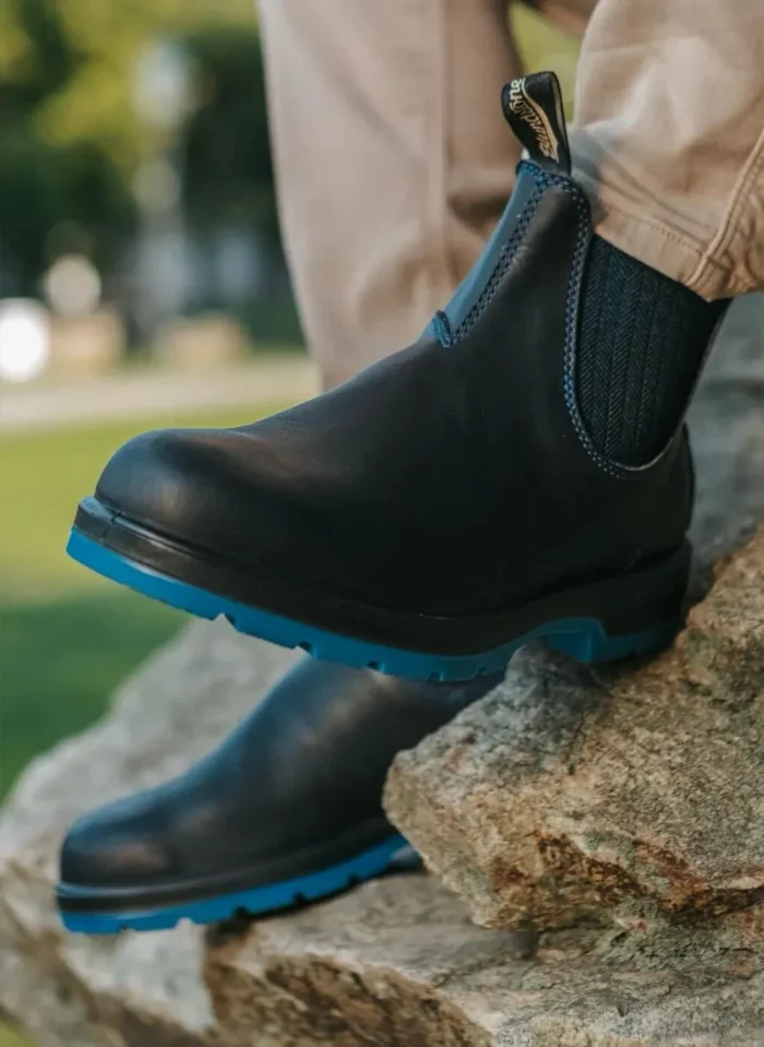 Blundstone 2343 Black Blue Slip On Chelsea Boots - Image 2
