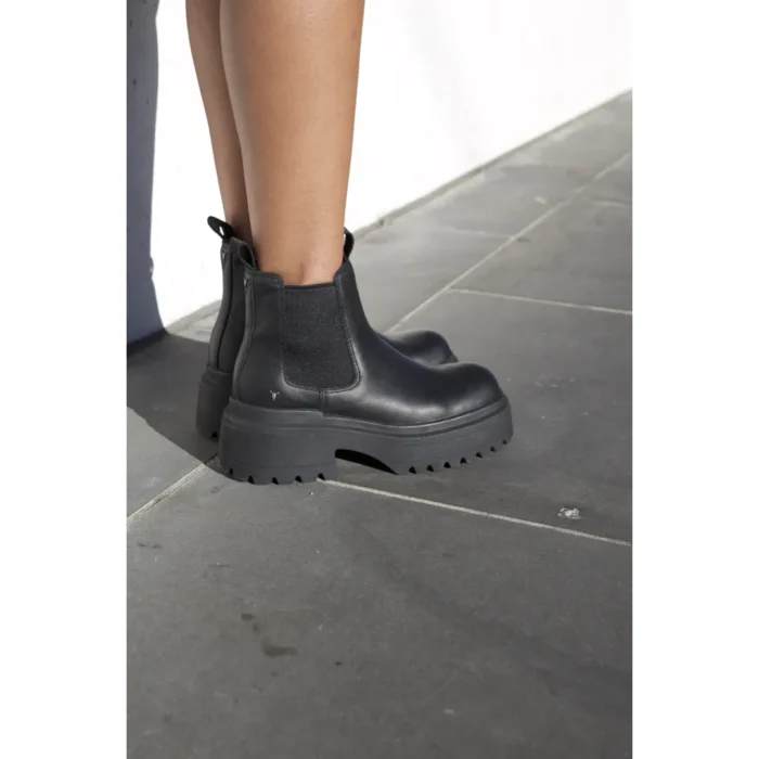 Dopamine - Women's Black Slip On Leather Chelsea Boots - Image 2