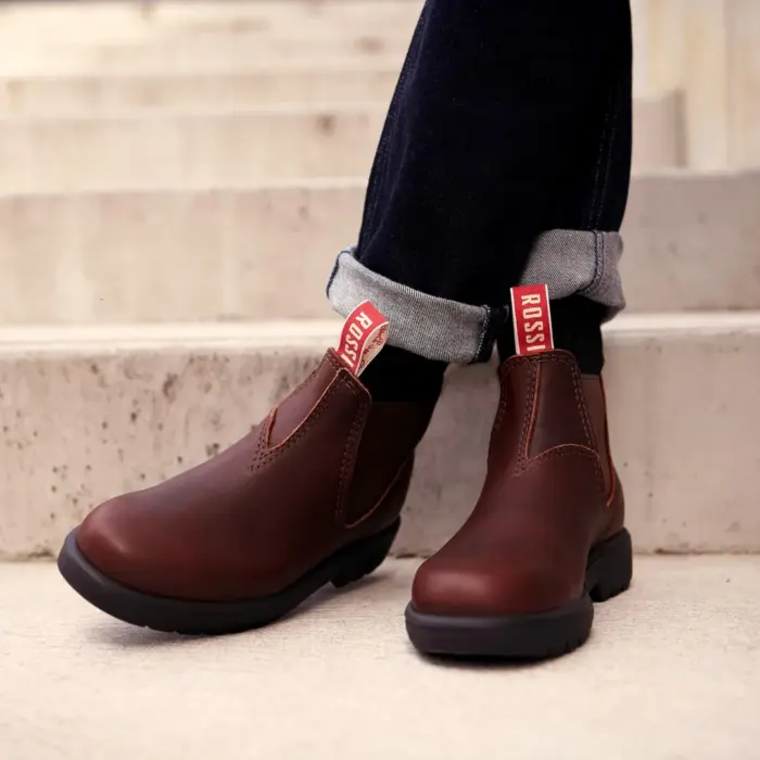 Endura 303 - Redwood Brown Leather Chelsea Boots - Image 5
